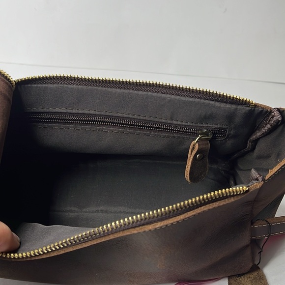 Brown Heavy Duty Leather Double Zipper Dopp Toiletrie Bag - New - Picture 9 of 9